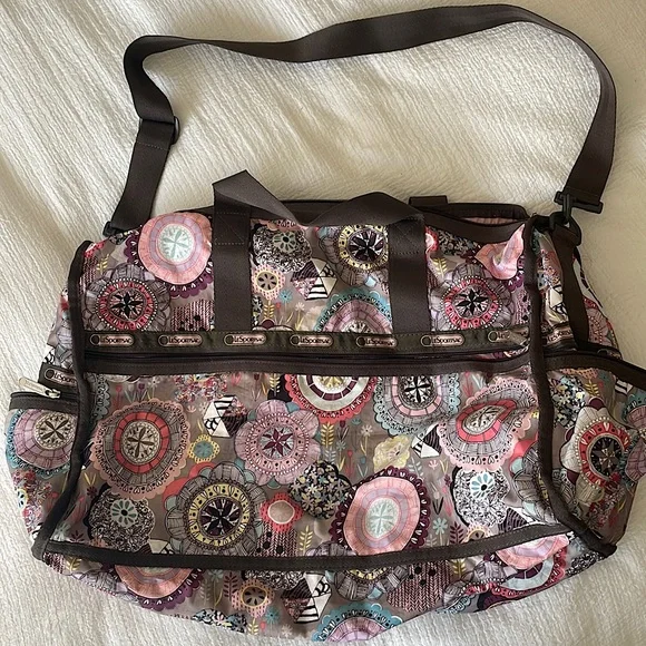 Lesportsac weekender duffle
